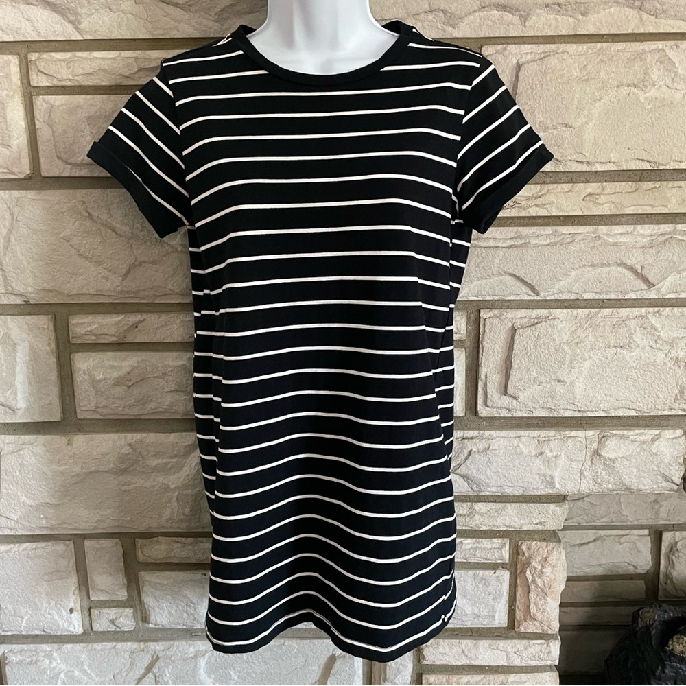 Lulu’s Black and White Striped T-Shirt Dress Size S